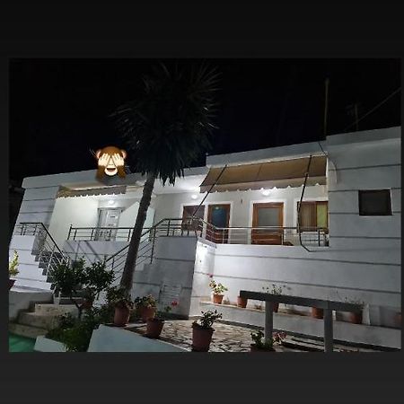 Villa Gezimi Ksamil Exteriör bild