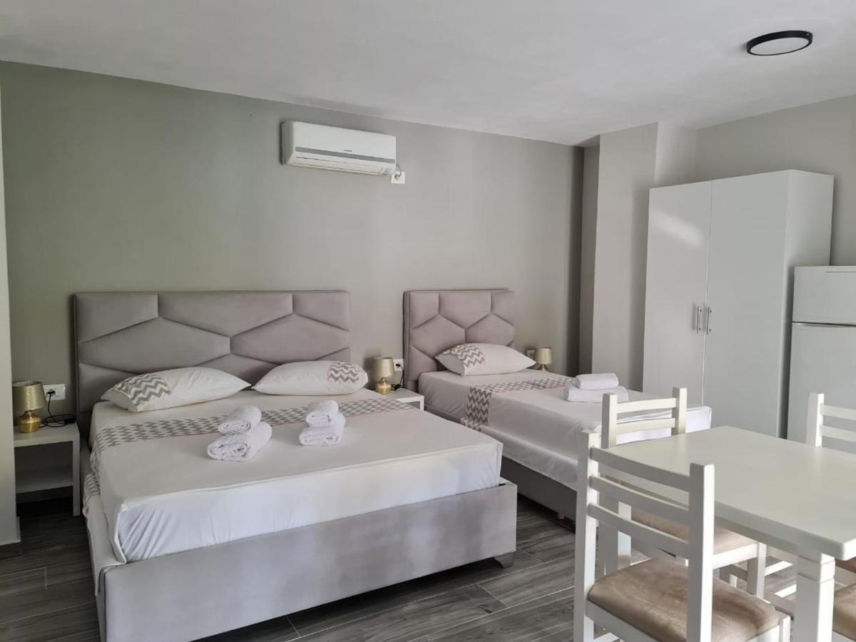 Villa Gezimi Ksamil Exteriör bild