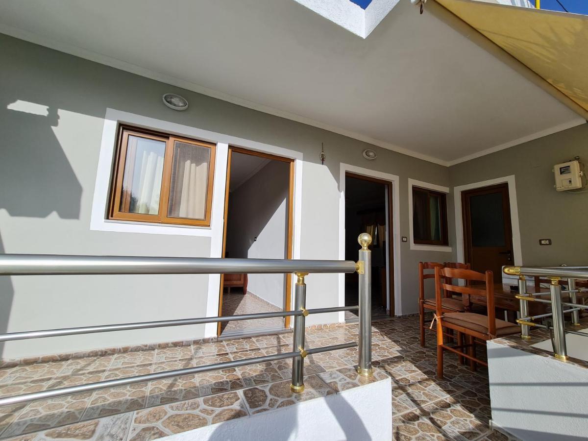 Villa Gezimi Ksamil Rum bild
