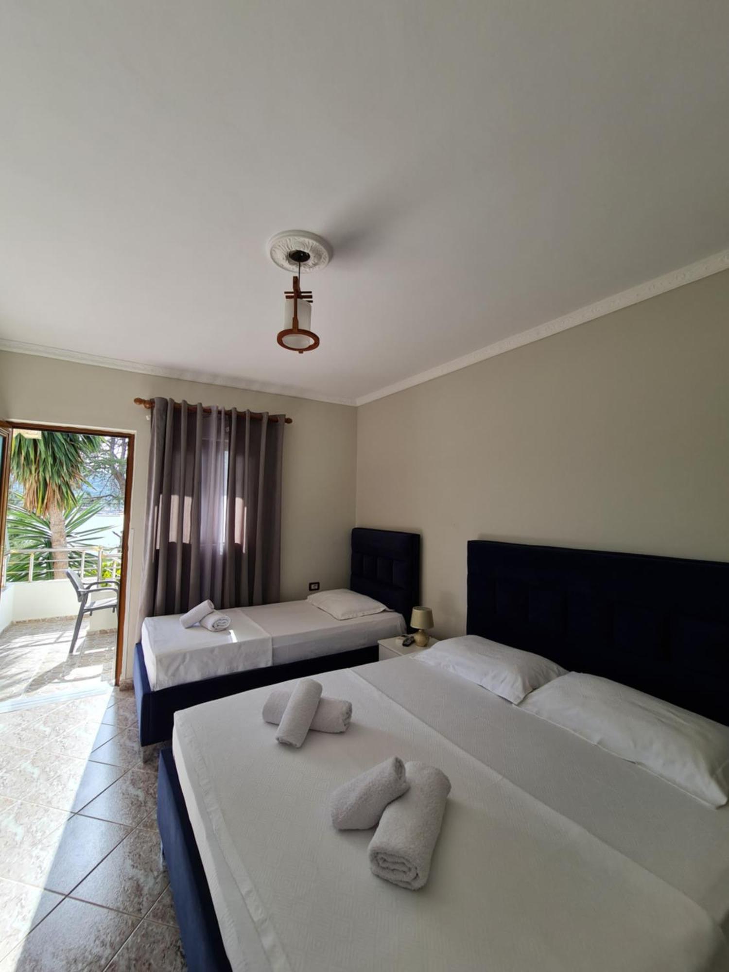 Villa Gezimi Ksamil Rum bild
