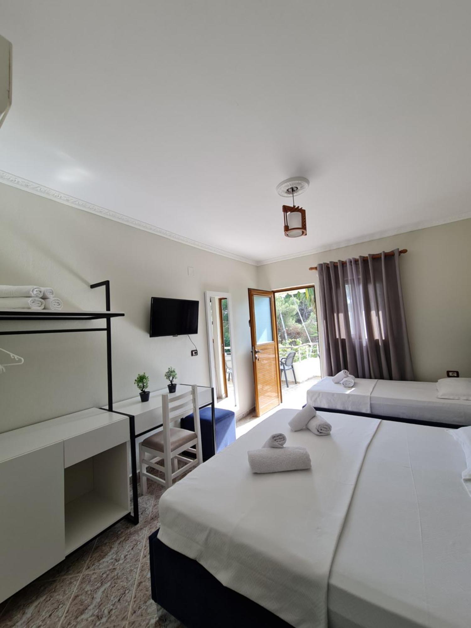 Villa Gezimi Ksamil Rum bild